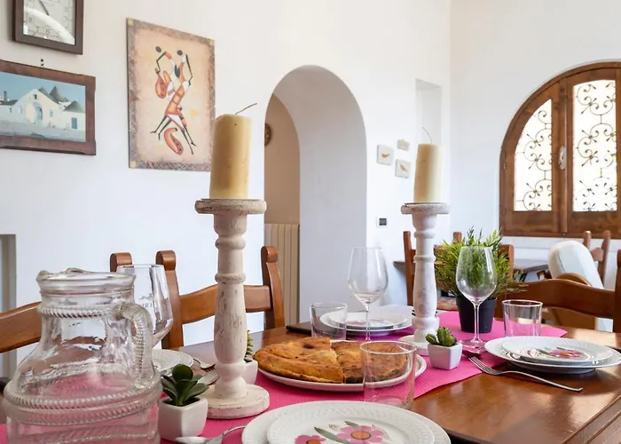Guesthost - Trulli Luna Martina Franca